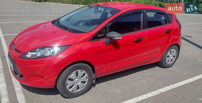 Хетчбек Ford Fiesta 2010 в Львові