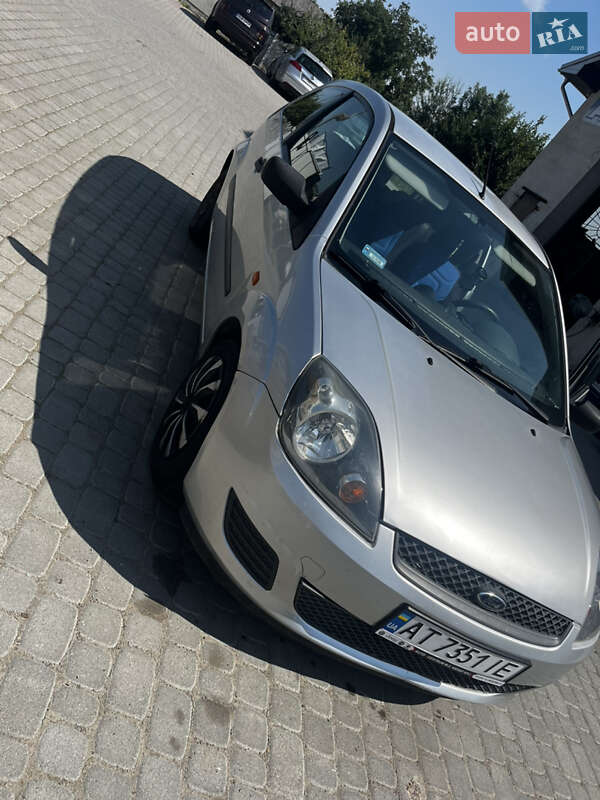Хетчбек Ford Fiesta 2007 в Коломиї
