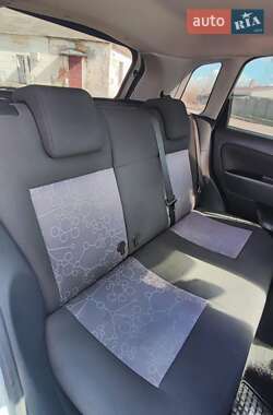 Хэтчбек Ford Fiesta 2007 в 