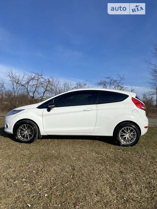 Хетчбек Ford Fiesta 2010 в Зеленодольську