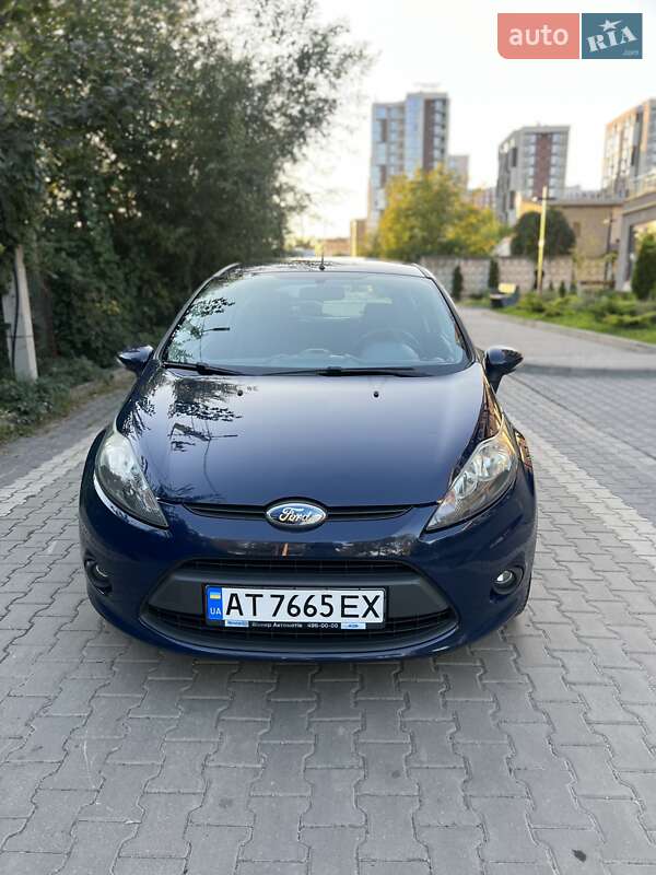 Хэтчбек Ford Fiesta 2008 в Ивано-Франковске