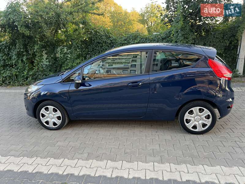 Хэтчбек Ford Fiesta 2008 в Ивано-Франковске