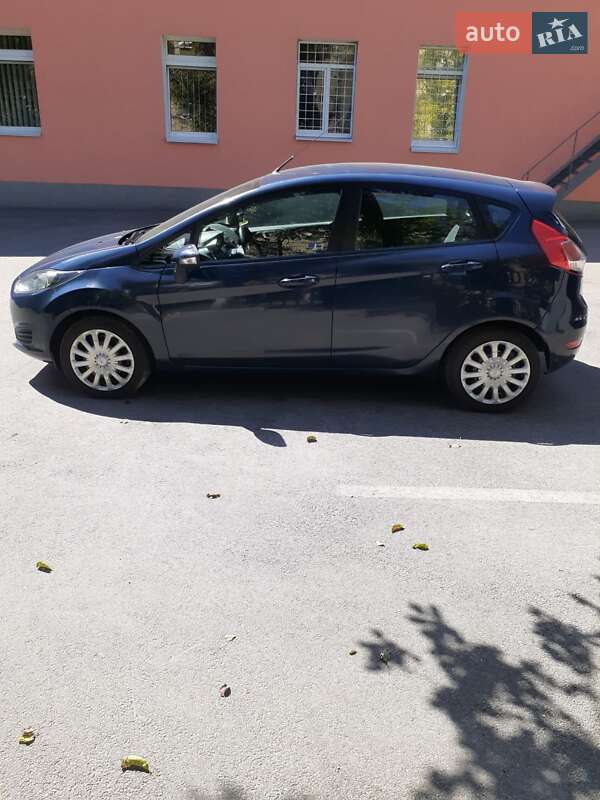 Хэтчбек Ford Fiesta 2013 в Киеве