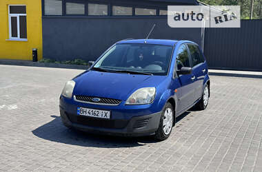 Хэтчбек Ford Fiesta 2006 в Измаиле