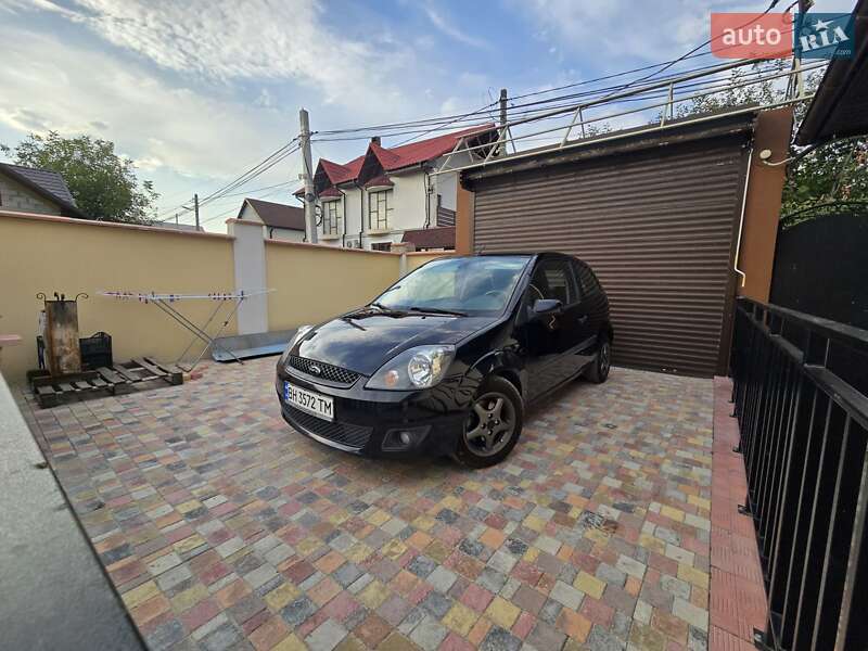 Хэтчбек Ford Fiesta 2007 в Белгороде-Днестровском