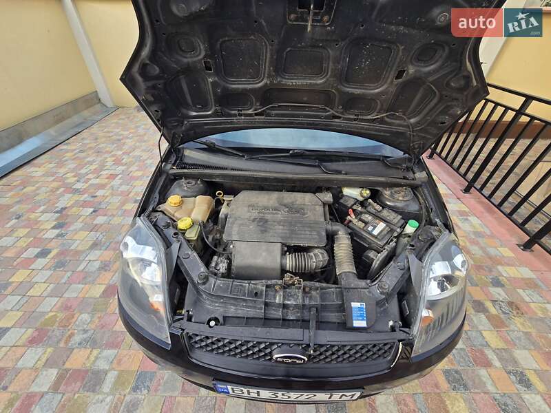 Хэтчбек Ford Fiesta 2007 в Белгороде-Днестровском