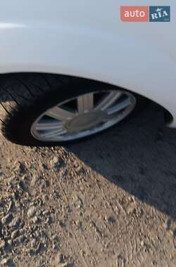 Хэтчбек Ford Fiesta 2007 в 