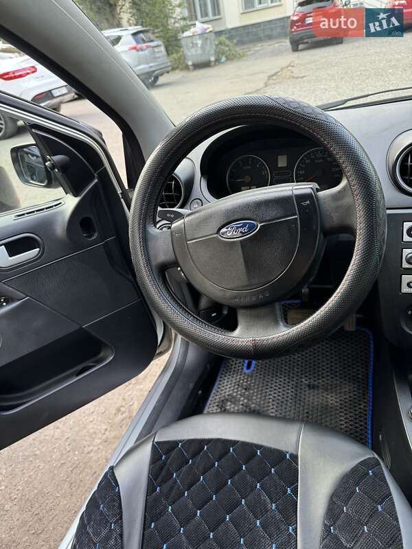 Хетчбек Ford Fiesta 2003 в Одесі фото 12 Хетчбек Ford Fiesta 2003 в Одесі