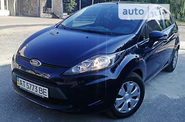 Хэтчбек Ford Fiesta 2012 в Ивано-Франковске