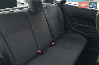 Седан Ford Fiesta 2017 в 