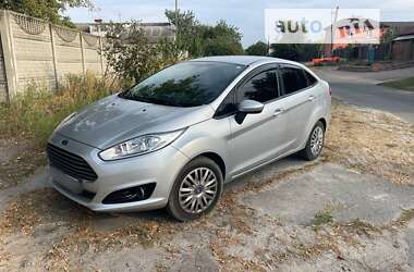 Седан Ford Fiesta 2014 в Києві