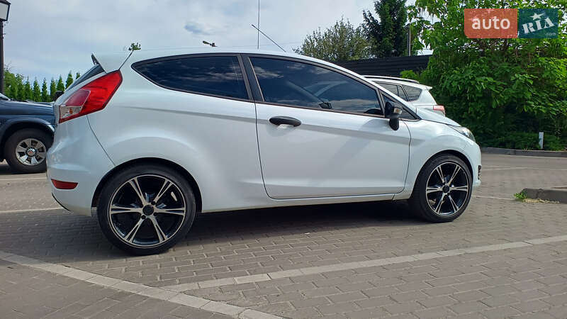 Хетчбек Ford Fiesta 2013 в Білогородці