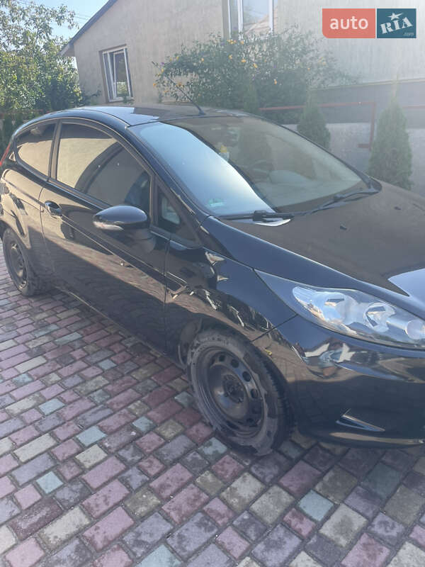 Хетчбек Ford Fiesta 2009 в Сокалі