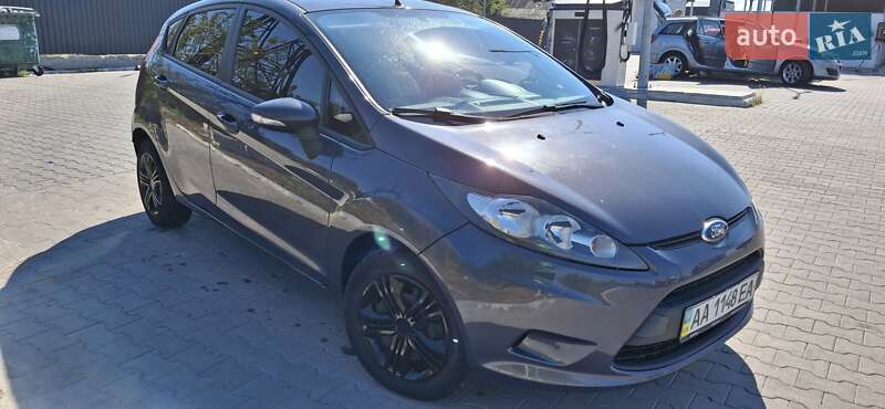 Хэтчбек Ford Fiesta 2012 в Киеве фото 3 Хэтчбек Ford Fiesta 2012 в Киеве
