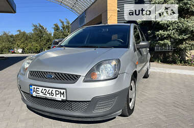 Хетчбек Ford Fiesta 2006 в Дніпрі