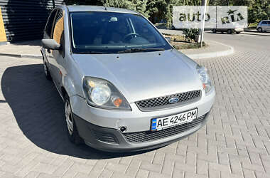 Хетчбек Ford Fiesta 2006 в Дніпрі