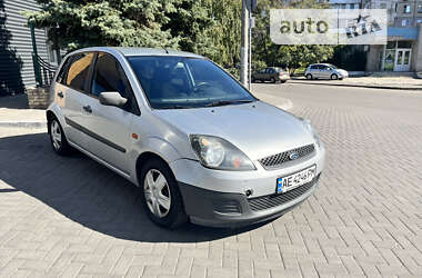 Хетчбек Ford Fiesta 2006 в Дніпрі