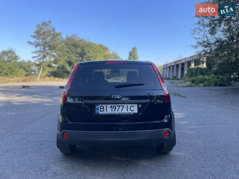 Хэтчбек Ford Fiesta 2007 в Лубнах