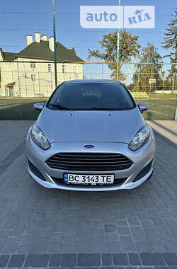 Хэтчбек Ford Fiesta 2014 в Львове