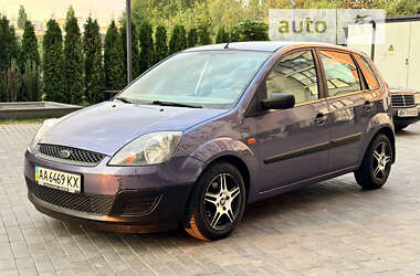 Хэтчбек Ford Fiesta 2006 в Ровно