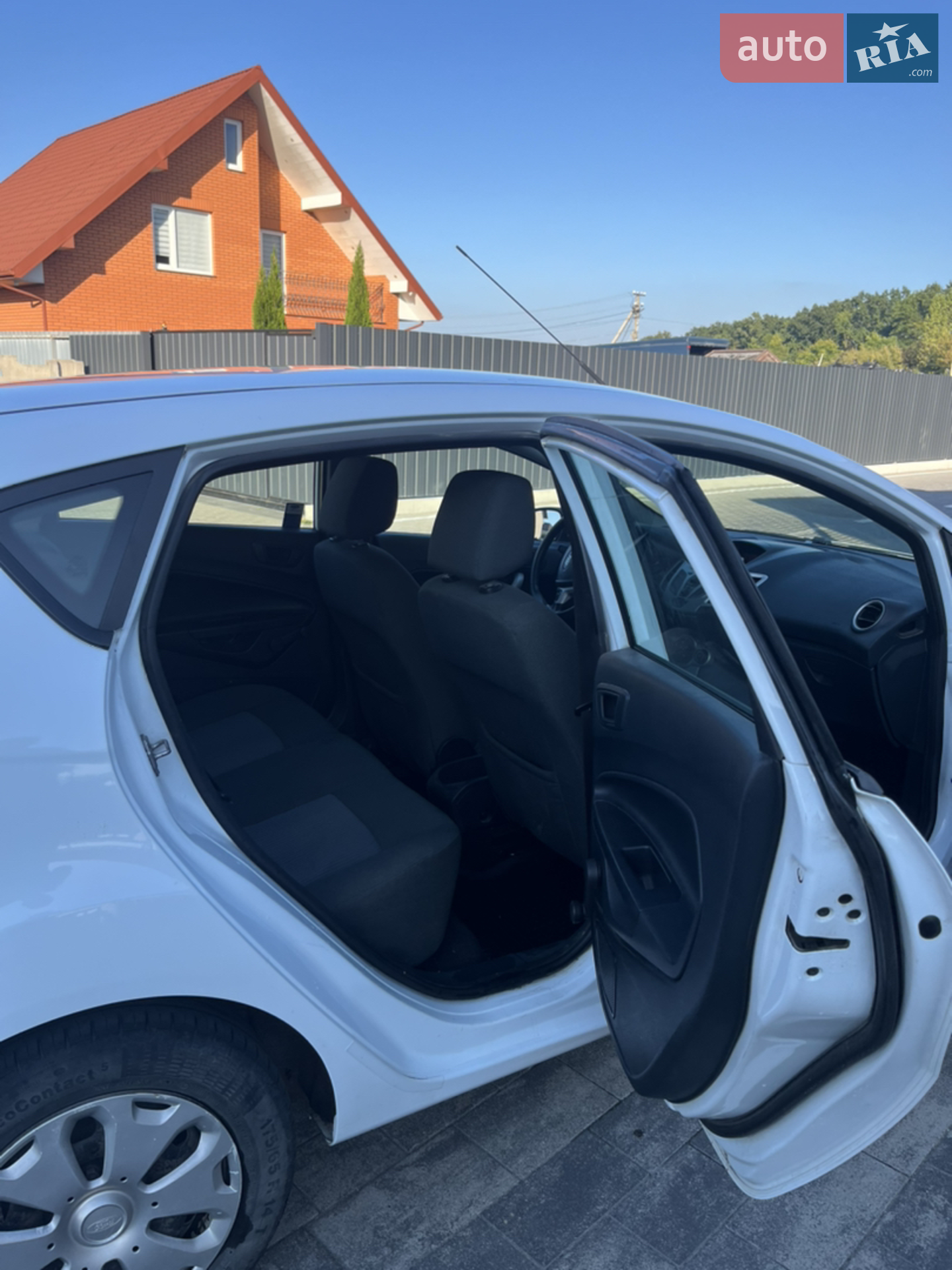 2012 Ford Fiesta - мініатюра 11