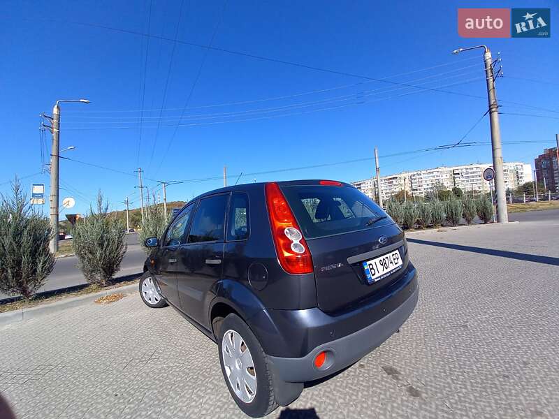 Хэтчбек Ford Fiesta 2008 в Полтаве