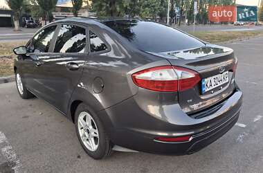 Седан Ford Fiesta 2018 в Києві