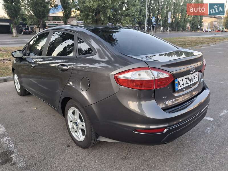 Седан Ford Fiesta 2018 в Киеве