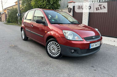 Хэтчбек Ford Fiesta 2008 в Киеве