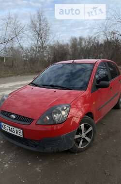 Хэтчбек Ford Fiesta 2008 в Петриковке