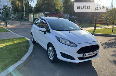 Хэтчбек Ford Fiesta 2016 в Киеве