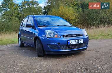 Хэтчбек Ford Fiesta 2005 в Трускавце