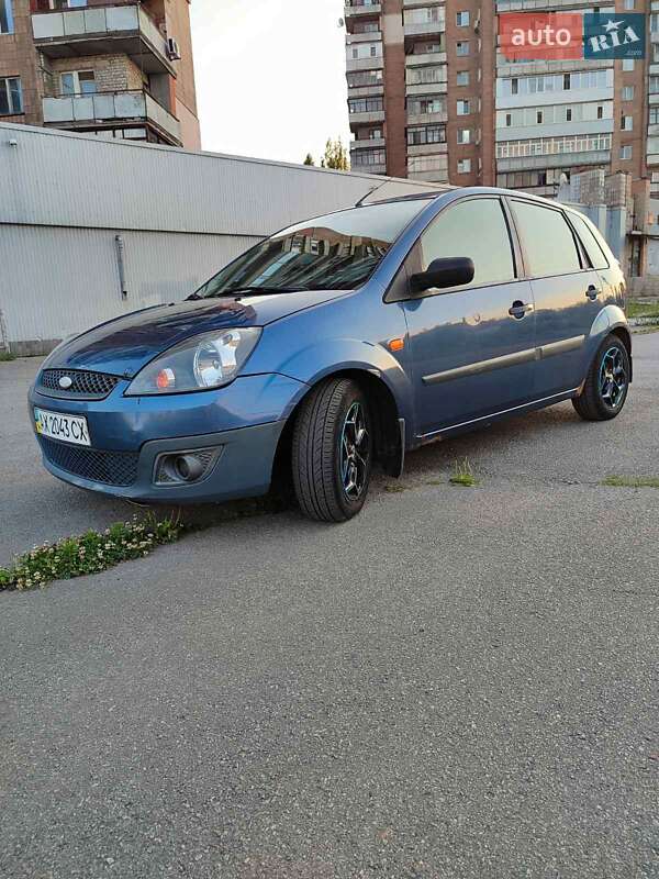 Хэтчбек Ford Fiesta 2006 в Харькове