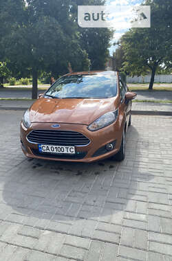 Хэтчбек Ford Fiesta 2015 в Черкассах