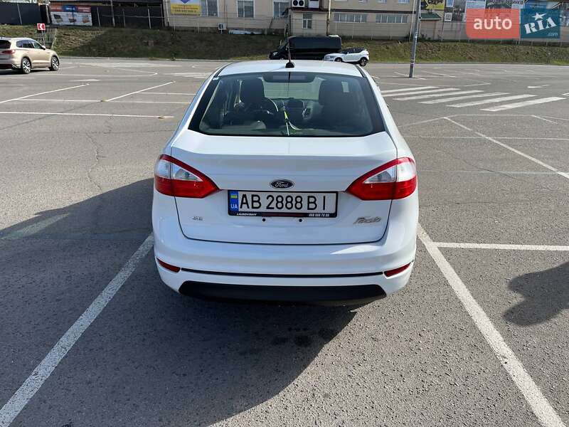 Седан Ford Fiesta 2017 в Виннице