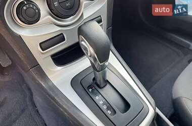 Седан Ford Fiesta 2017 в 