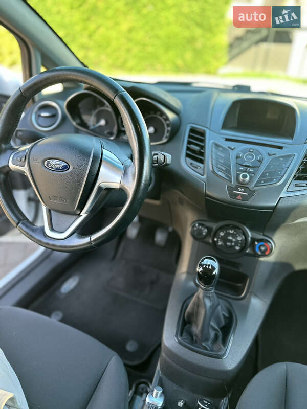 Хэтчбек Ford Fiesta 2017 в Луцке