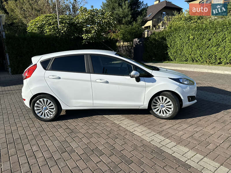 Хэтчбек Ford Fiesta 2017 в Луцке
