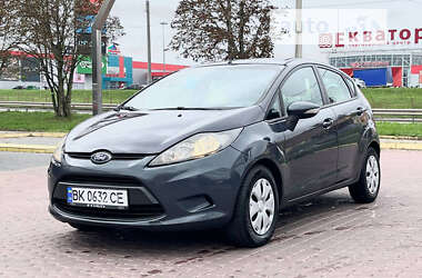 Хэтчбек Ford Fiesta 2011 в Ровно