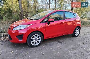 Хетчбек Ford Fiesta 2013 в Чернігові