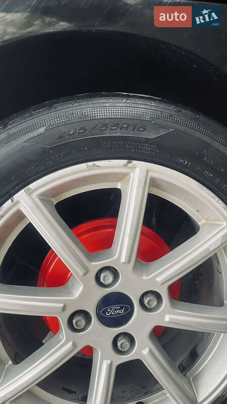Седан Ford Fiesta 2017 в Киеве