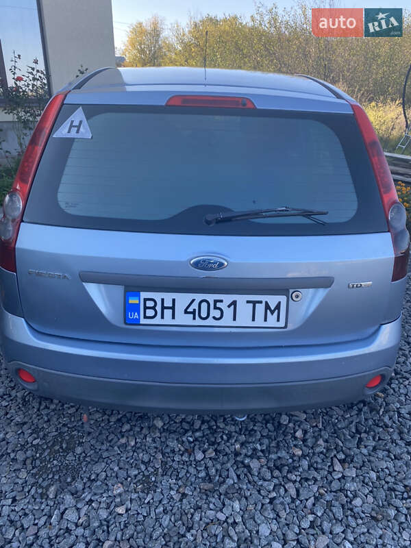 Хэтчбек Ford Fiesta 2006 в Одессе