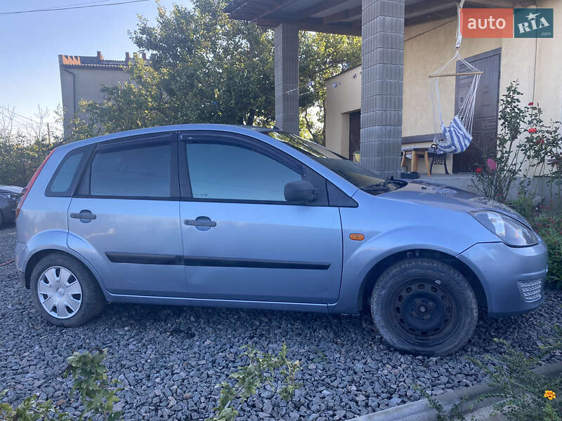 Хэтчбек Ford Fiesta 2006 в Одессе