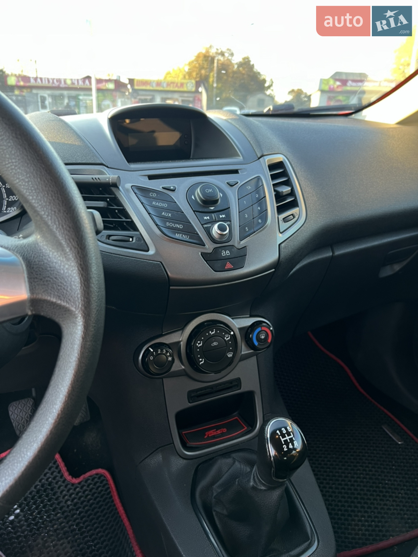 2013 Ford Fiesta - мініатюра 14