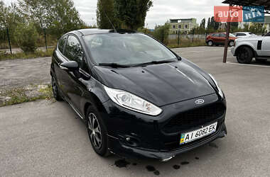 Хэтчбек Ford Fiesta 2013 в 