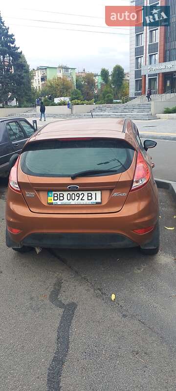 Хэтчбек Ford Fiesta 2013 в Днепре
