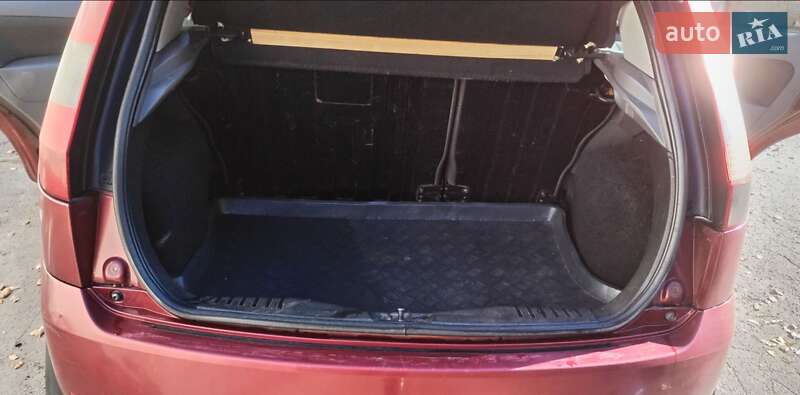 Хэтчбек Ford Fiesta 2002 в Житомире фото 7 Хэтчбек Ford Fiesta 2002 в Житомире