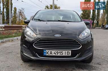 Хетчбек Ford Fiesta 2016 в Києві