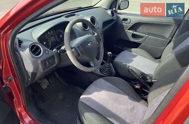 Хетчбек Ford Fiesta 2007 в 
