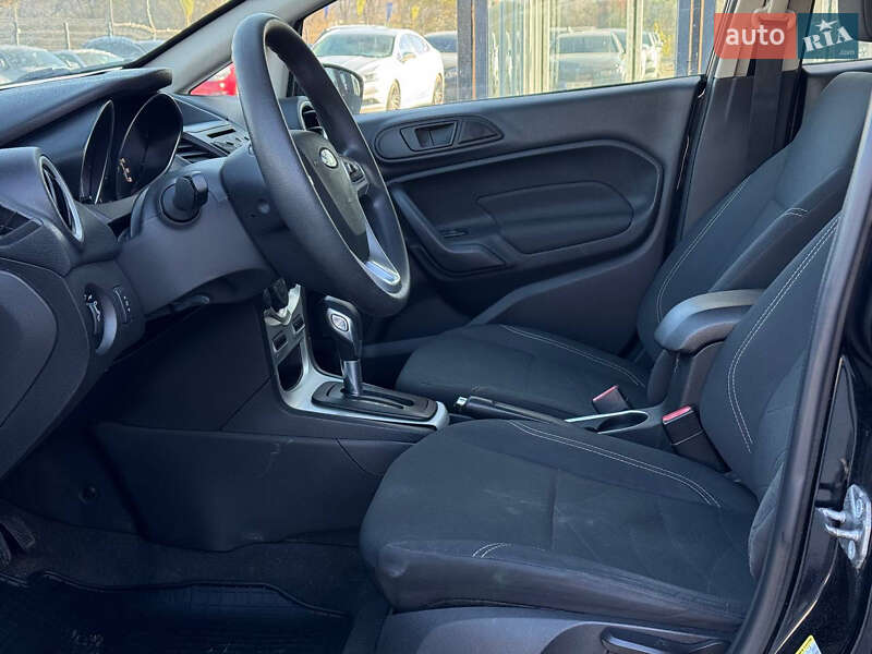 Седан Ford Fiesta 2018 в Львові